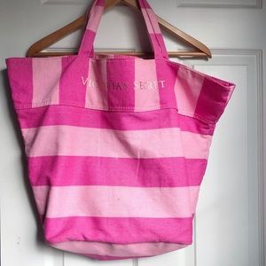 Victoria’s Secret Classic Striped Tote bag